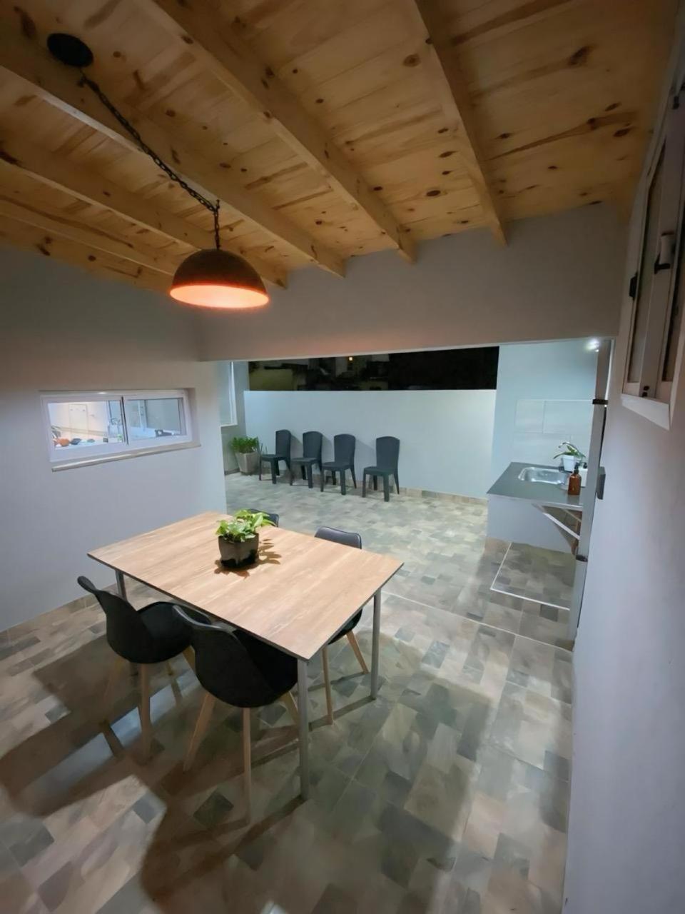Casa Completa Con Balcon Y Patio Privado Lanus Exterior foto