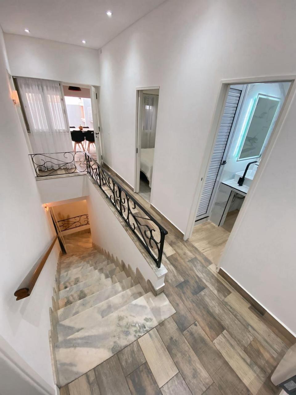Casa Completa Con Balcon Y Patio Privado Lanus Exterior foto