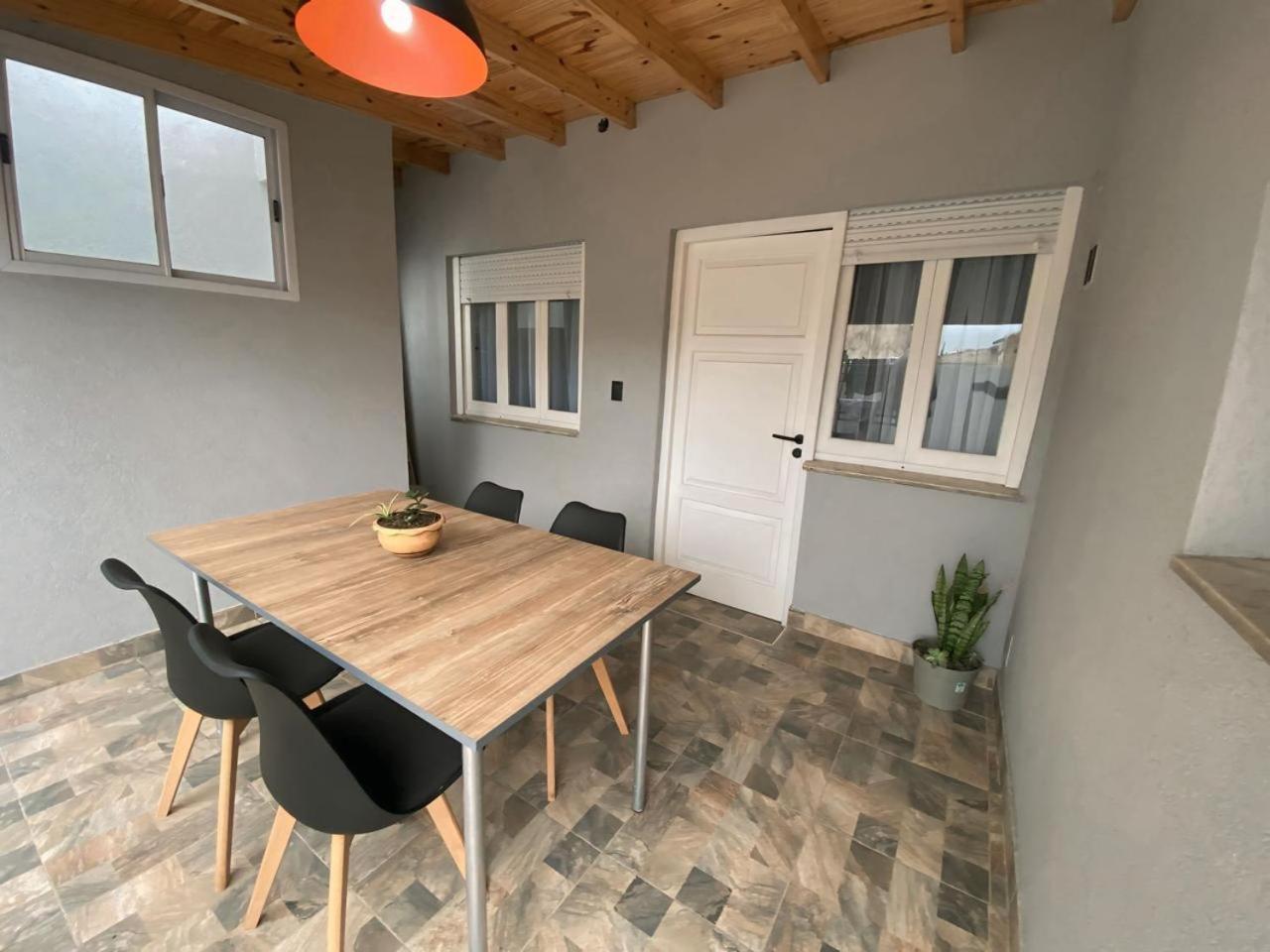 Casa Completa Con Balcon Y Patio Privado Lanus Exterior foto