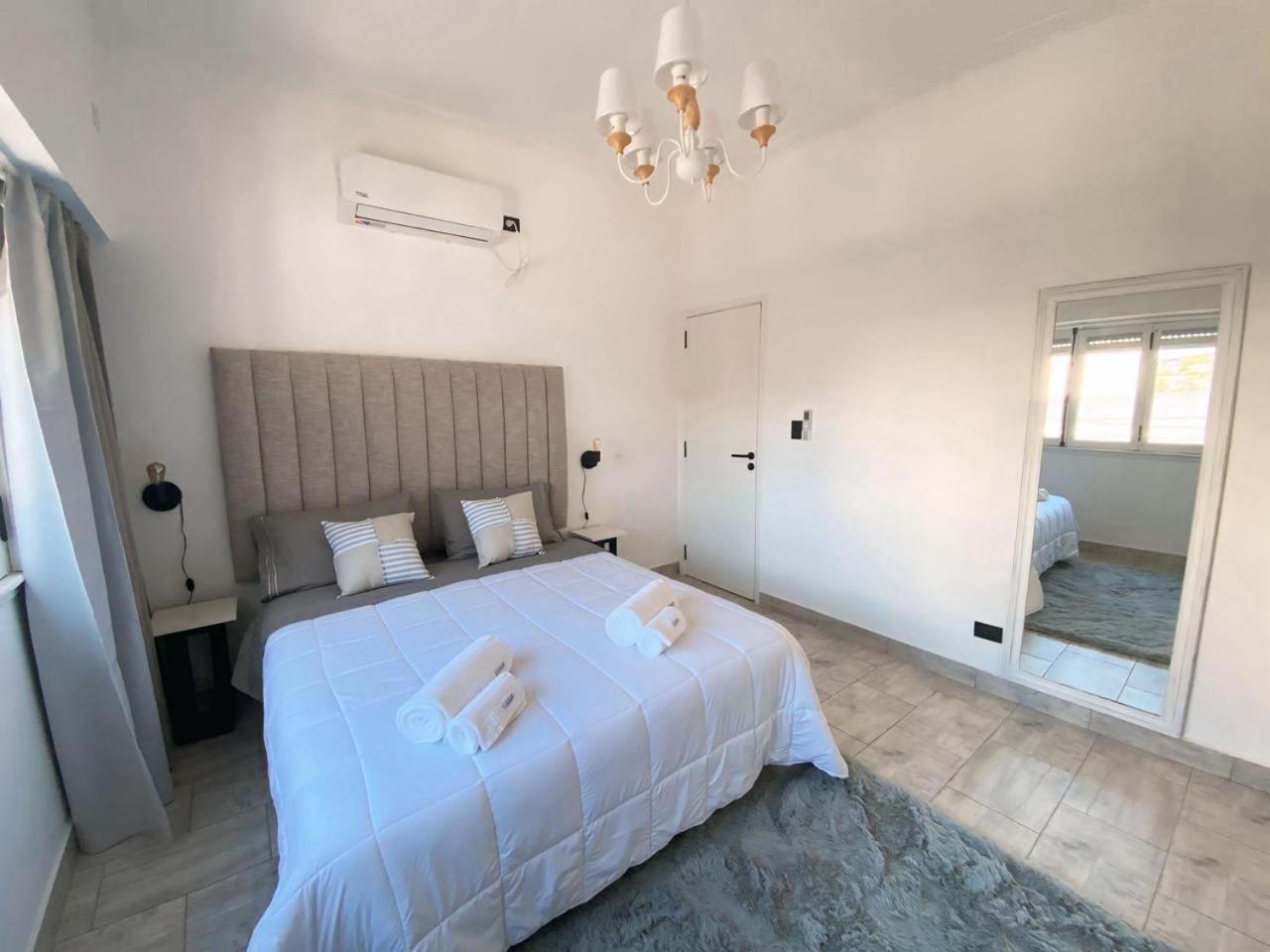 Casa Completa Con Balcon Y Patio Privado Lanus Exterior foto